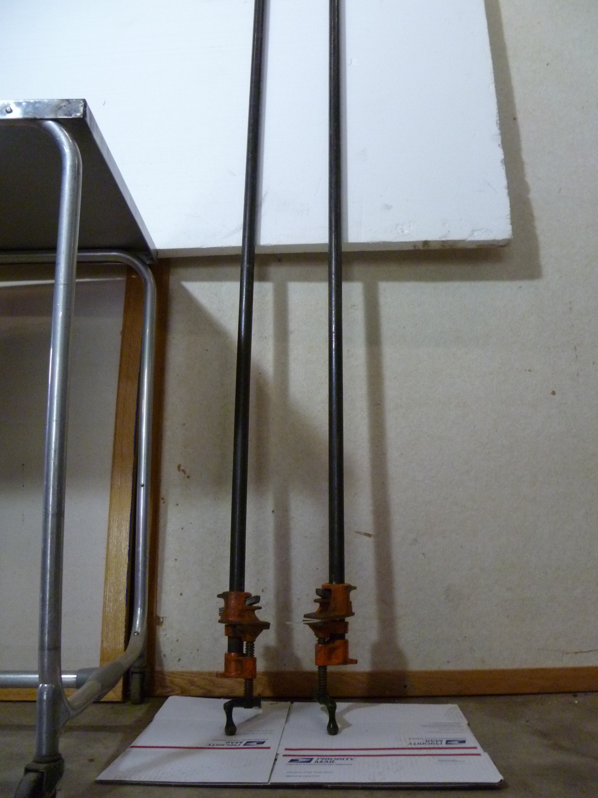 lot 94 image: 2 Pole Clamps