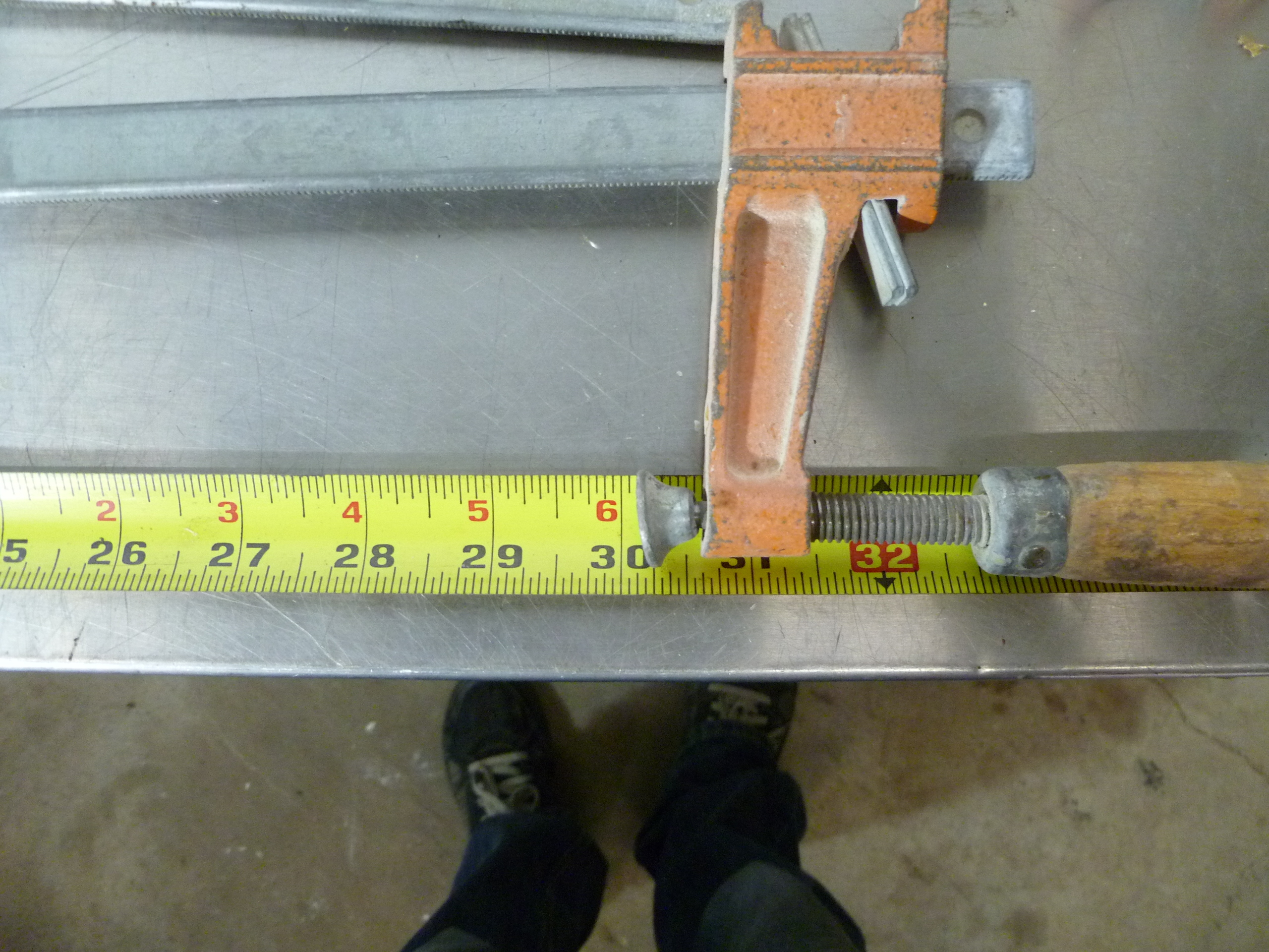 lot 95 image: 8 Bar Clamps