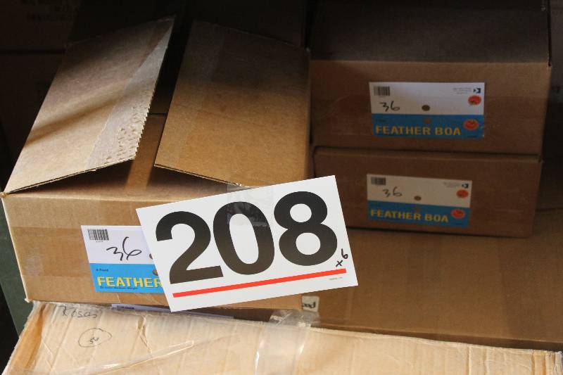 216 White Feather Boas 20 Gram in Retail Packaging