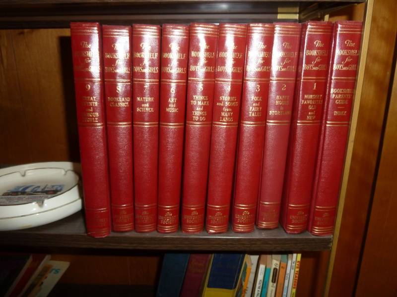 lot 18 image: School Books