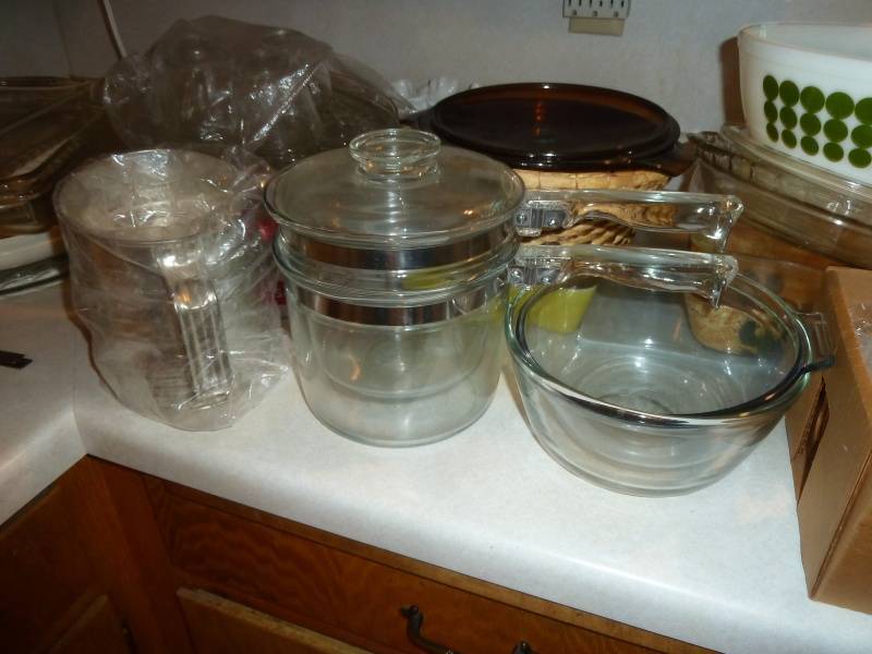 lot 41 image: Glass Ware Kitchen