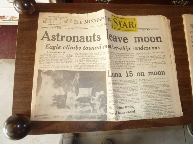 lot 58 image: Antique Paper Astronaut Landing on Moon