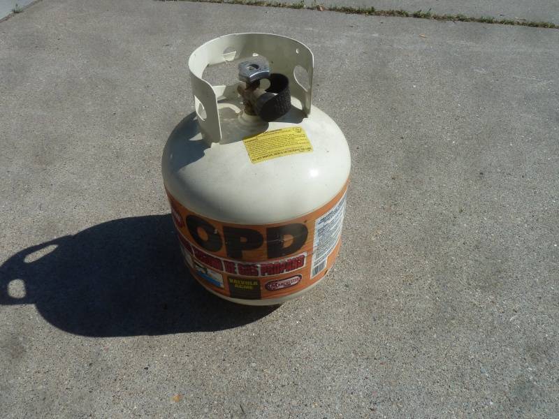 lot 81 image: LP Tank 20 Lb