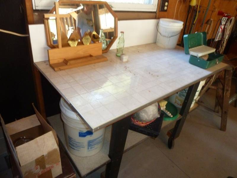 lot 83 image: Work Bench on rollers