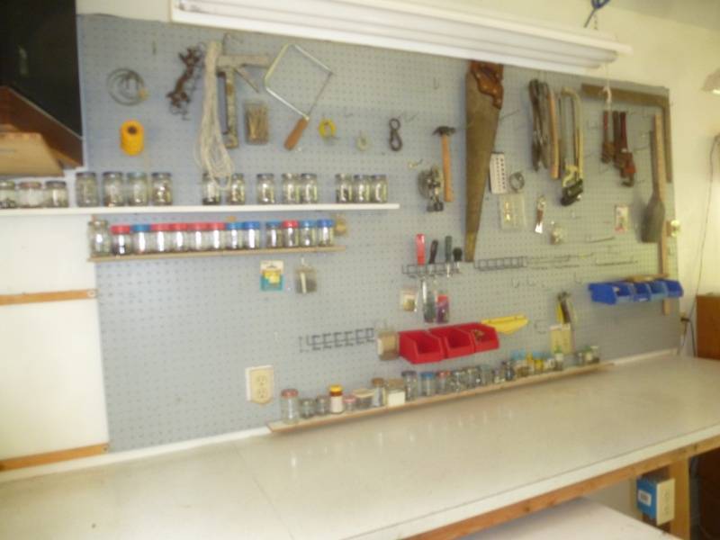 lot 11 image: Shop Tools on Peg Board