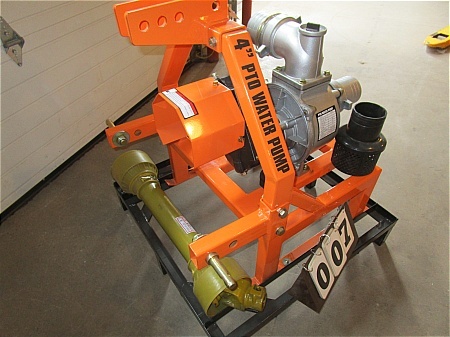 lot 7 image: Power King Water Pump