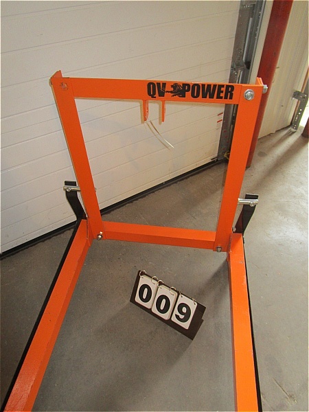 lot 9 image: Power King Carry All