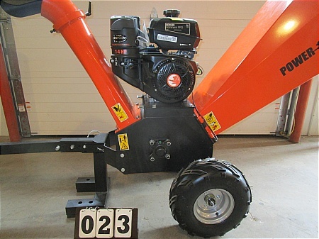 lot 23 image: Power King Chipper