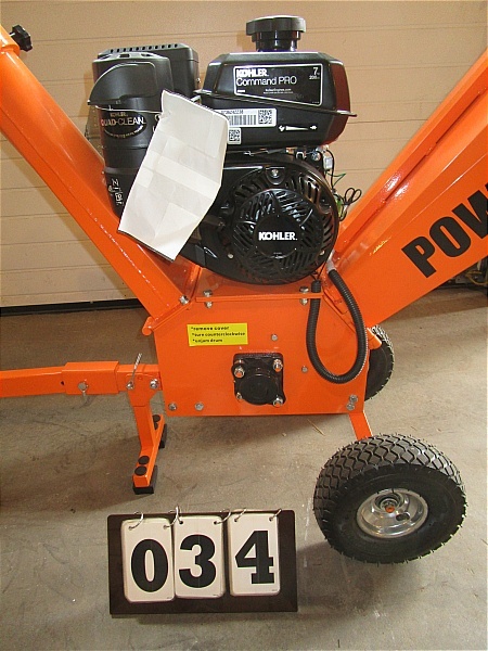 lot 34 image: Power King Chipper Shredder
