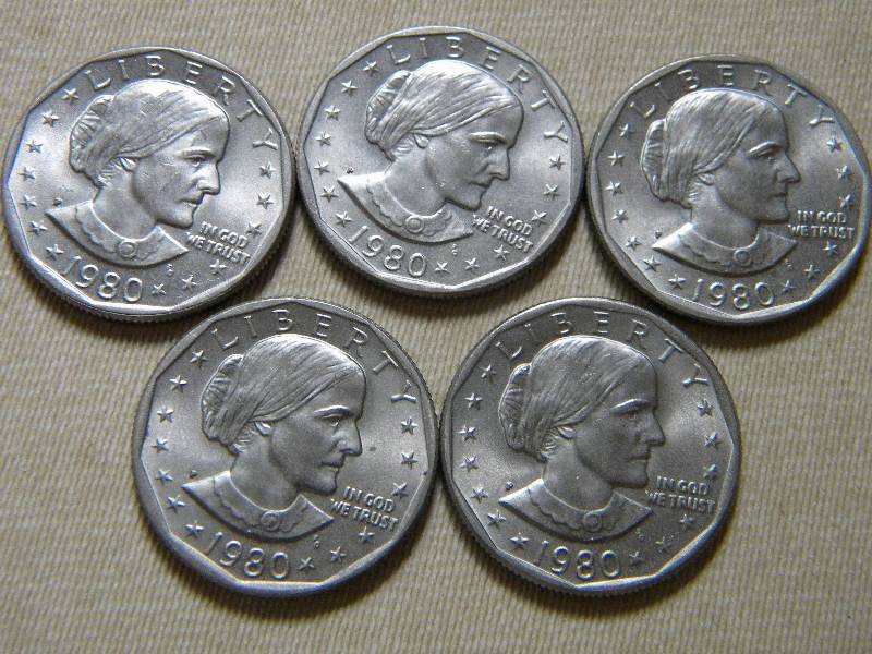 lot 10 image: 5 Susan B. Anthony Dollars