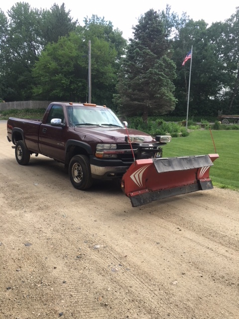 2001 Chevrolet 2500HD LS Duramax Diesel 4 x 4 Pick Up Truck With Western Wide Out Ultra Finish Snow Plow