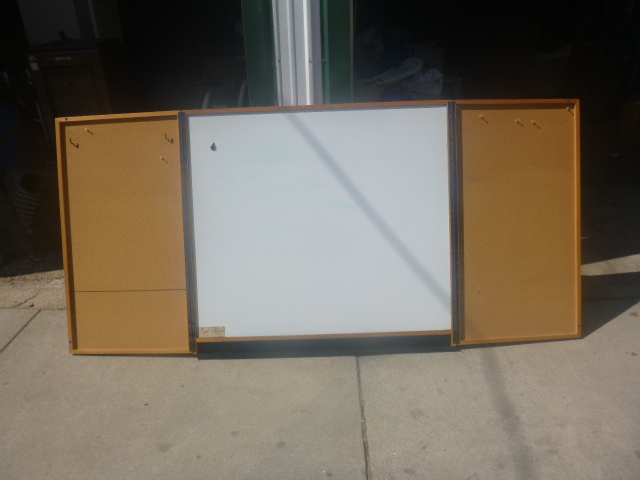 lot 27 image: Marker Board