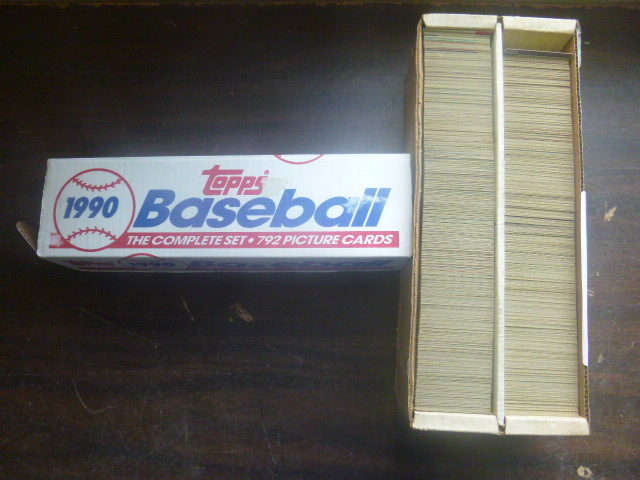 lot 29 image: 2 Boxes of Topps Baseball Cards
