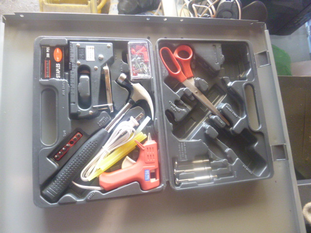 lot 67 image: Durabuilt Household Tool Kit