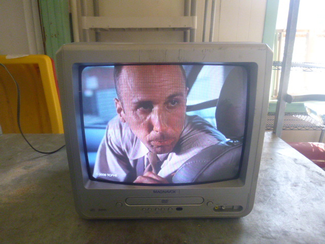 lot 99 image: Magnavox 13 TVDVD Player