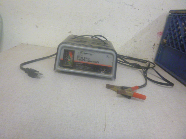 lot 154 image: Schumacher Battery Charger