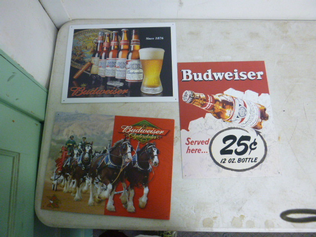 lot 171 image: 3 Budweiser Been Tin Signs