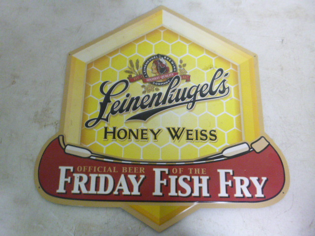 lot 175 image: Leinenkugels Honeyweiss Beer Tin Sign