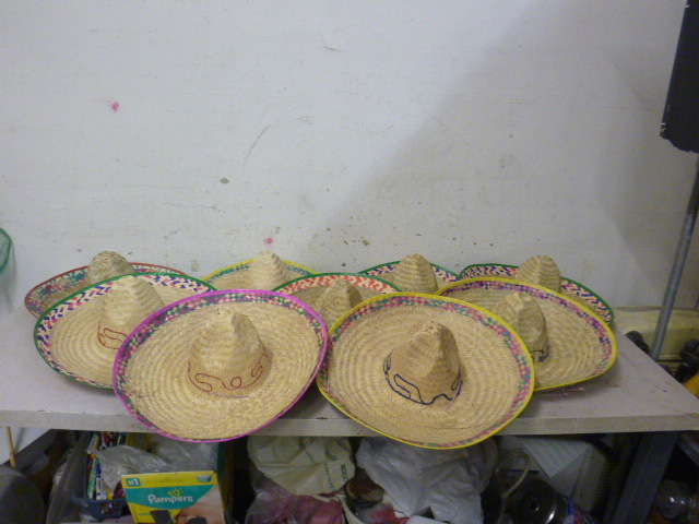 lot 184 image: 9 Party Sombreros