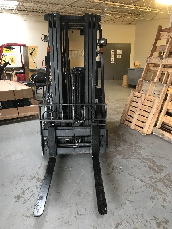 NISSAN ELECTRIC FORKLIFT