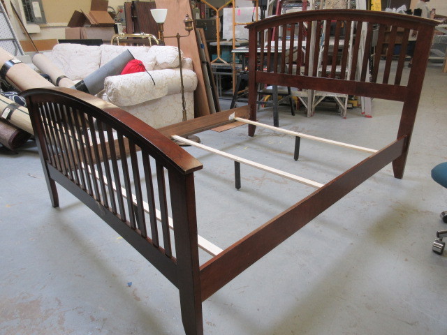 lot 705 image: QUEEN SLAT BEDFRAME