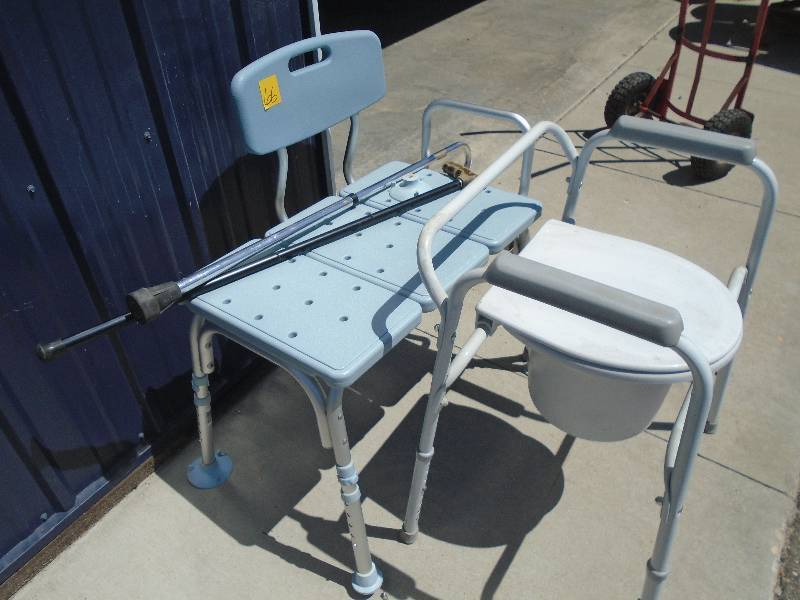 lot 66 image: Medical Equipment