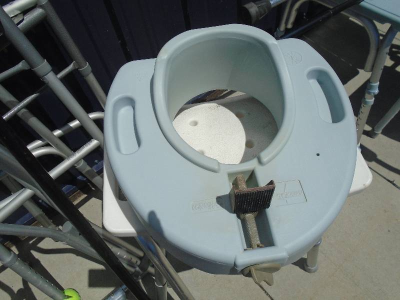 lot 67 image: Medical Equipment