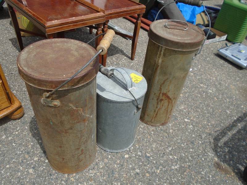 lot 21 image: Dairy Cans