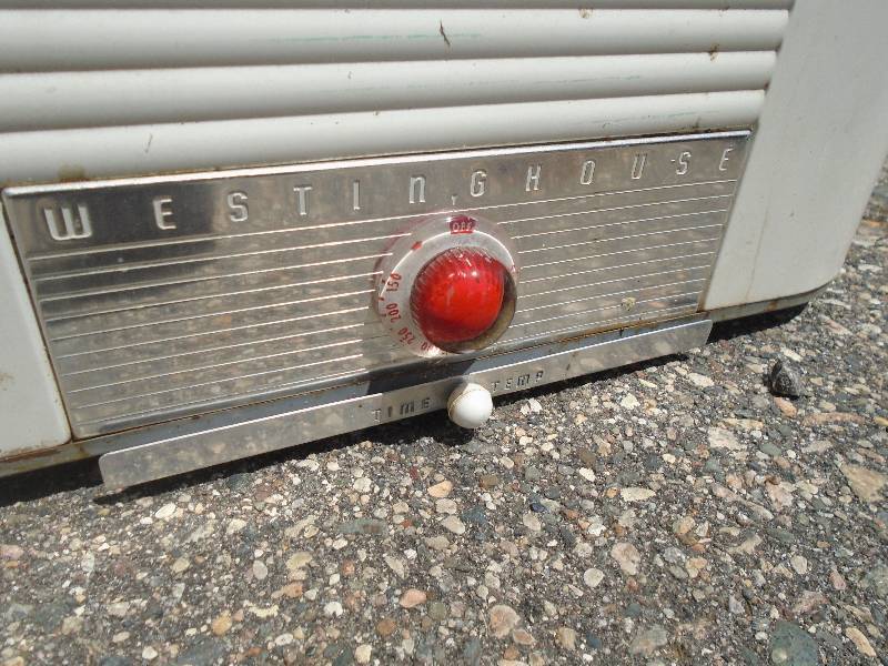 lot 22 image: Electric Roaster