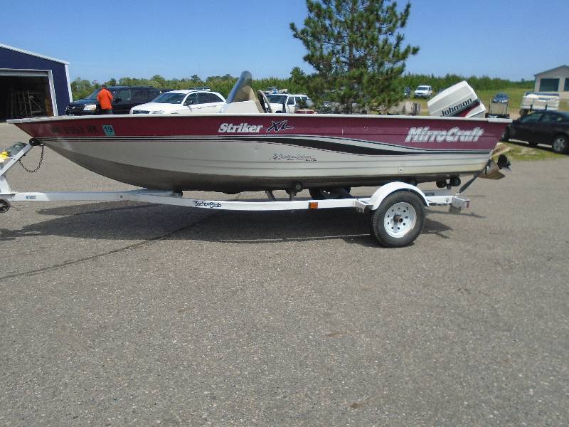 lot 3 image: 1998 MirroCraft Boat