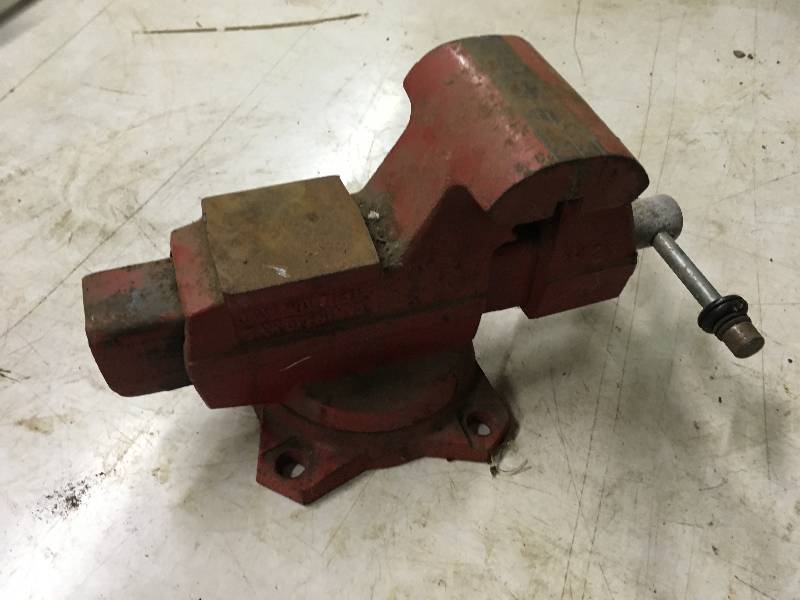 lot 42 image: Wilton Vise