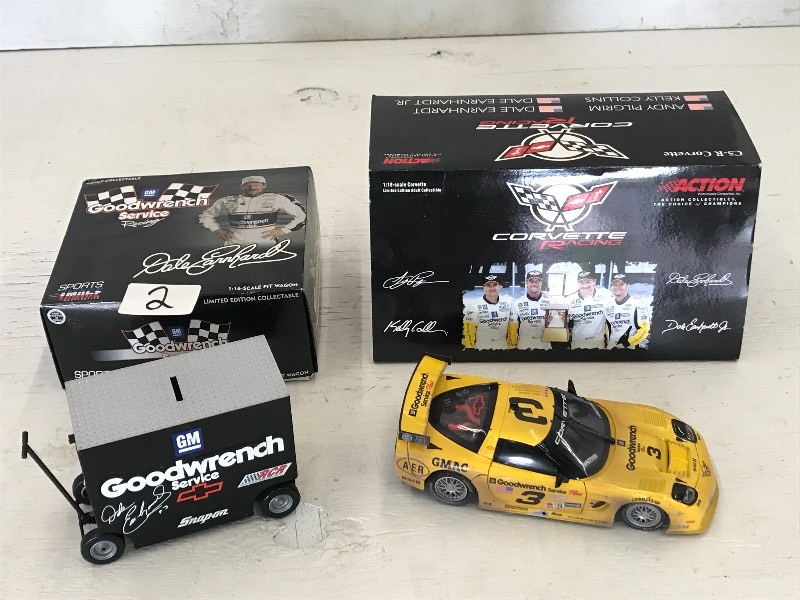 Lot Of (2) 116-Scale Die-Cast Coll...