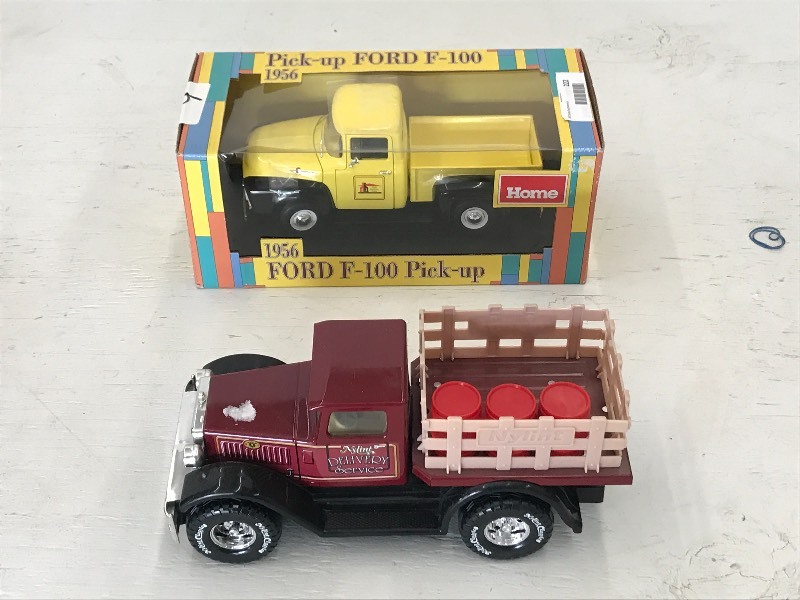 Lot Of (2) 118-Scale Die-Cast Coll...