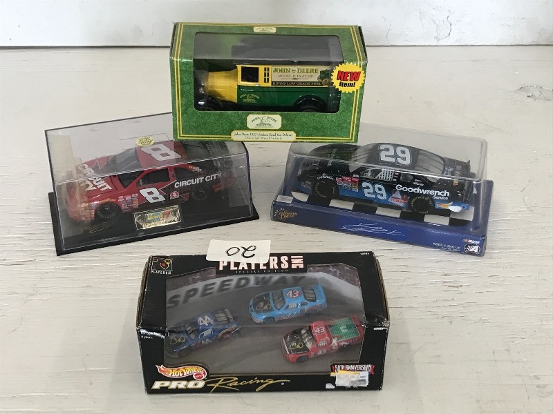 Lot Of (4) 124-Scale Die-Cast Coll...