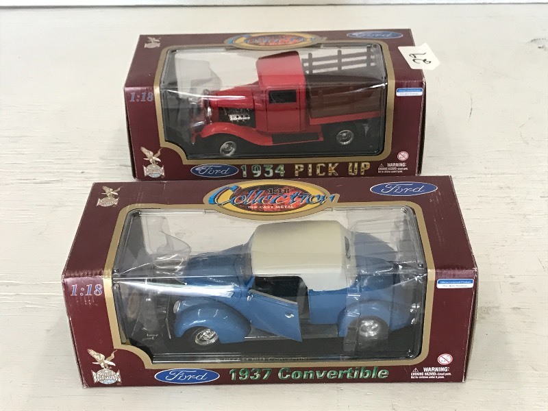 Lot Of (2) 118-Scale Die-Cast Coll...