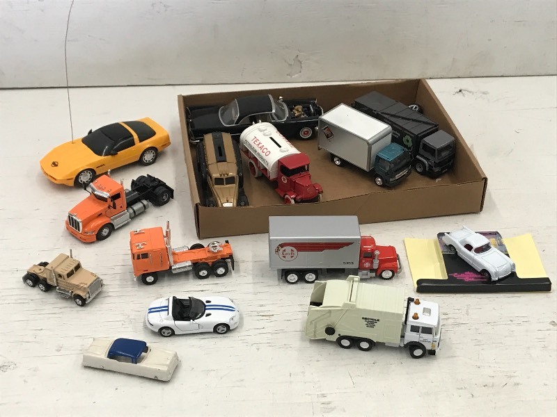 Flat Of Assorted Collectible Scale ...