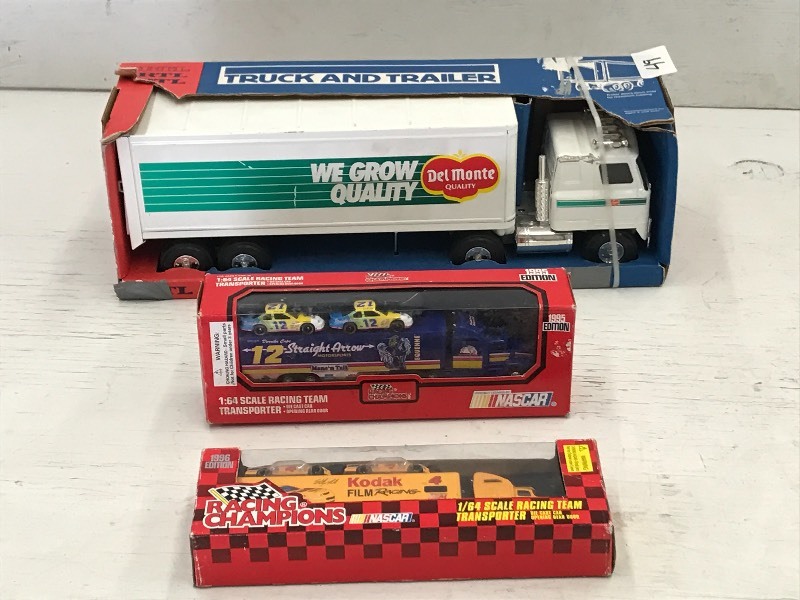 Lot Of Assorted Scale Model Collect...