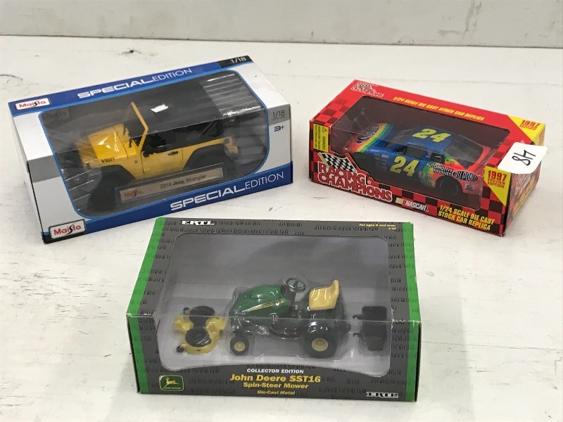 Lot Of Assorted Scale Model Collect...