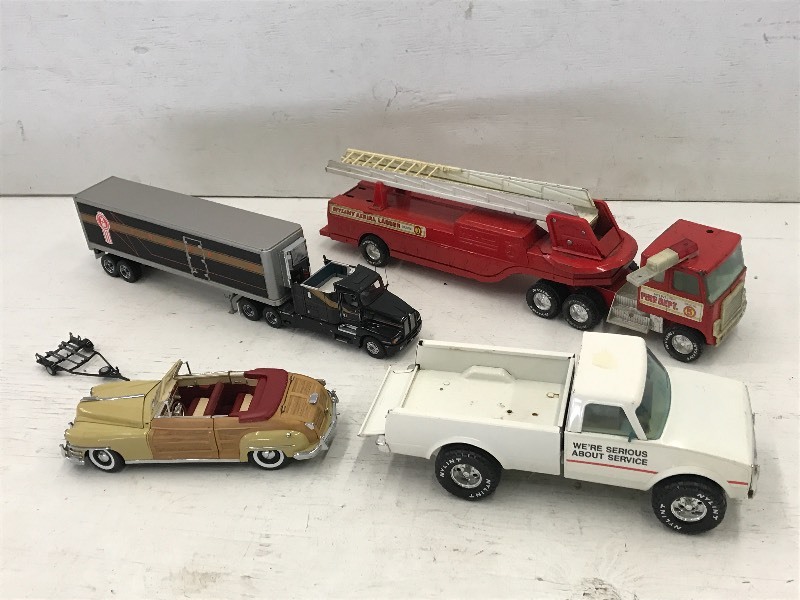Tote Of Assorted Scale Model Collec...