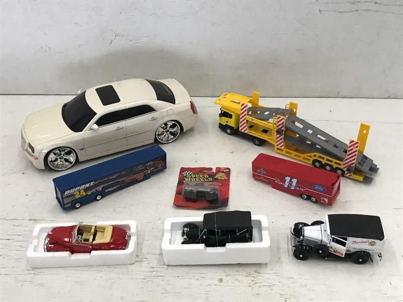 Tote Of Assorted Scale Model Collec...