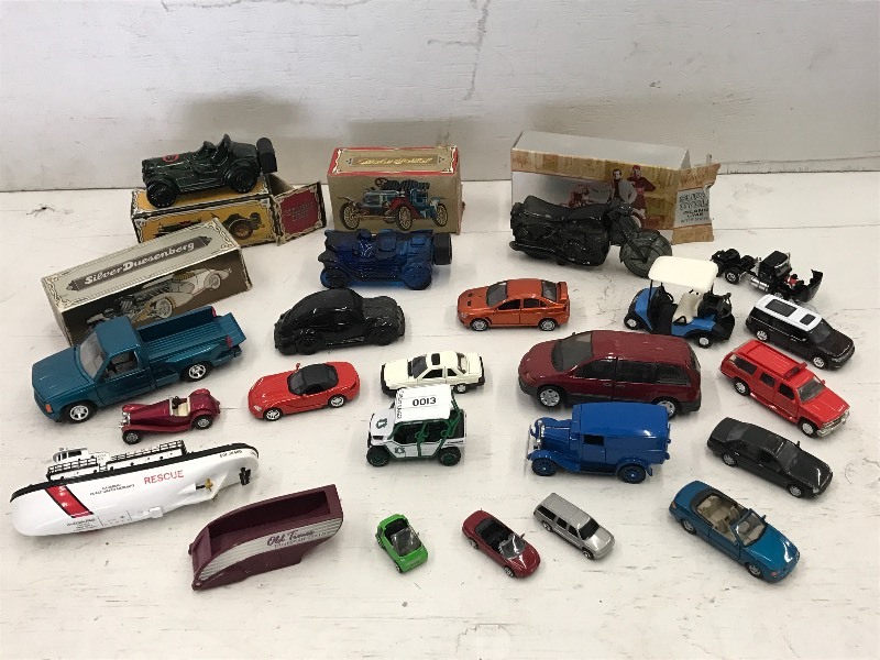 Flat Of Assorted Scale Model Toys &...