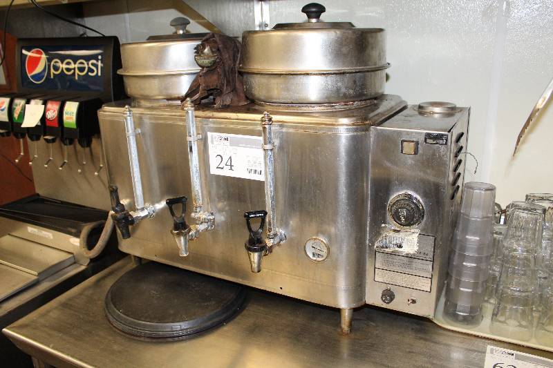 lot 24 image: Echware RS-33 Automatic Coffee Urn