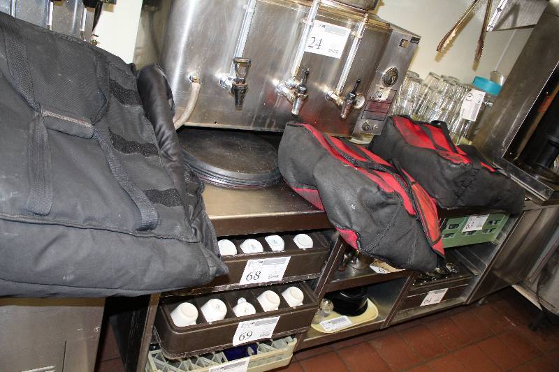 lot 58 image: Lot of (3) Food Delivery Warming Bags