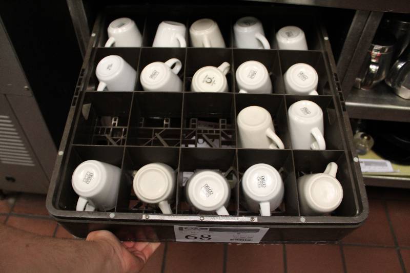lot 68 image: Lot of (17) Tea Cups