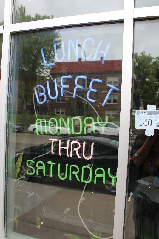 lot 140 image: Lunch Buffet Neon Sign