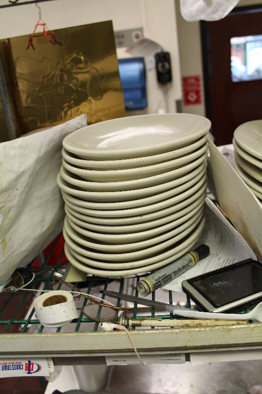 lot 73 image: Lot of (15) Serving Plates