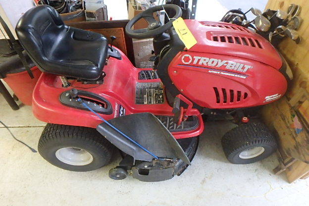 Troybuilt Super Bronco Lawn Tractor