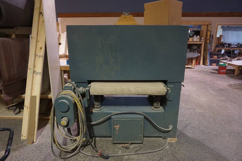 lot 2 image: North State Model CP 9000AE 36 Commercial Belt Sander