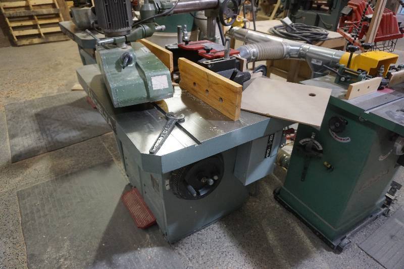 lot 6 image: DeltaInvicta Model RS15 Commercial Shaper With Nandina Inc Power Feed