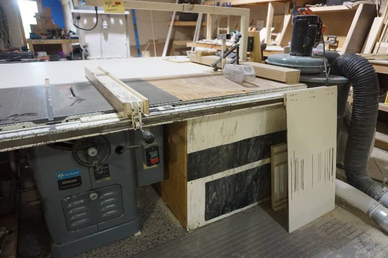 lot 11 image: Rockwell 10 Commercial Uni Saw Table Saw